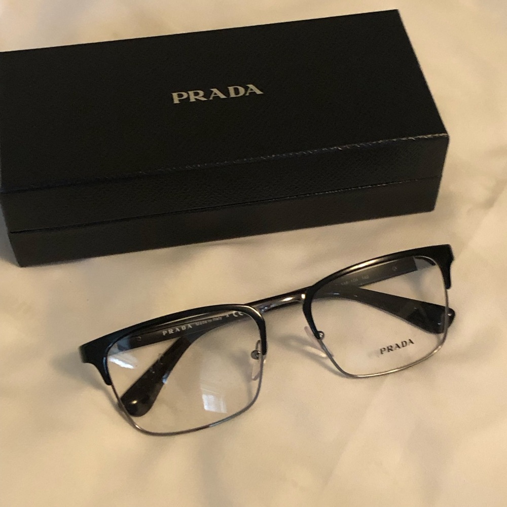 Prada luxury and quality Eyeglasses